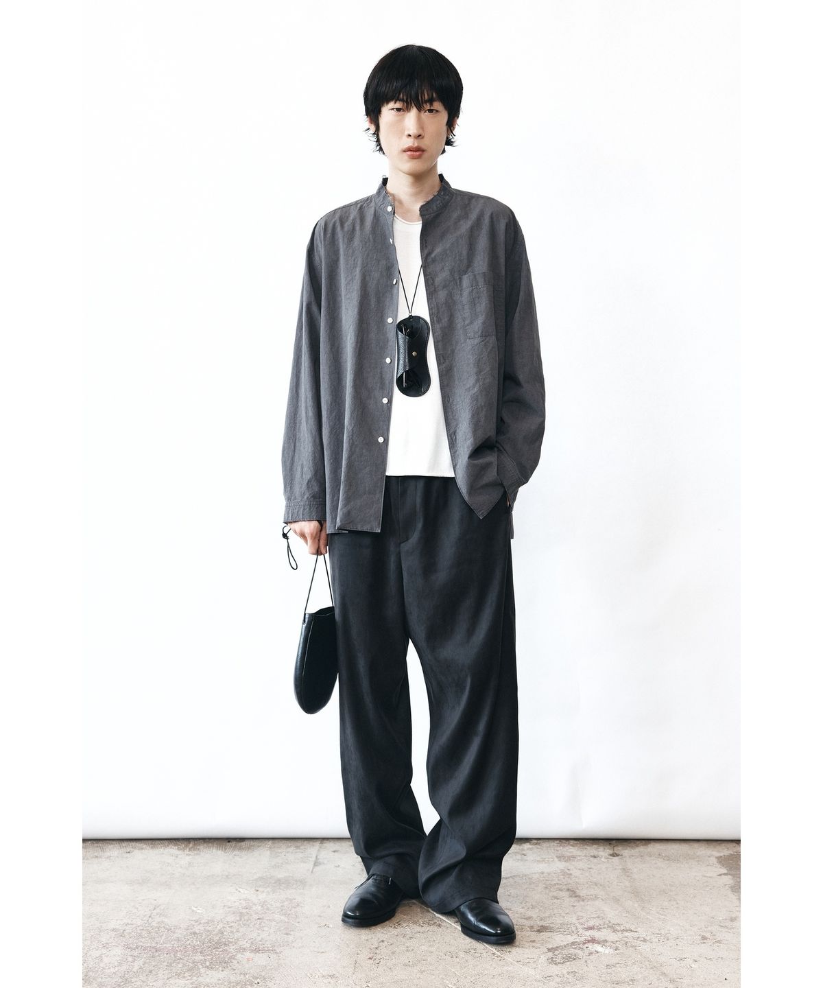 유스(YOUTH) Faux Suede Relaxed Pants - Black