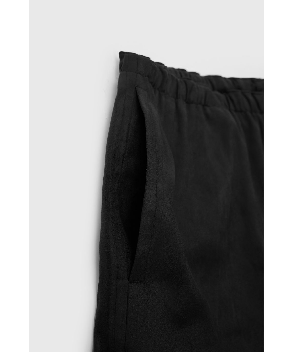 유스(YOUTH) Faux Suede Relaxed Pants - Black