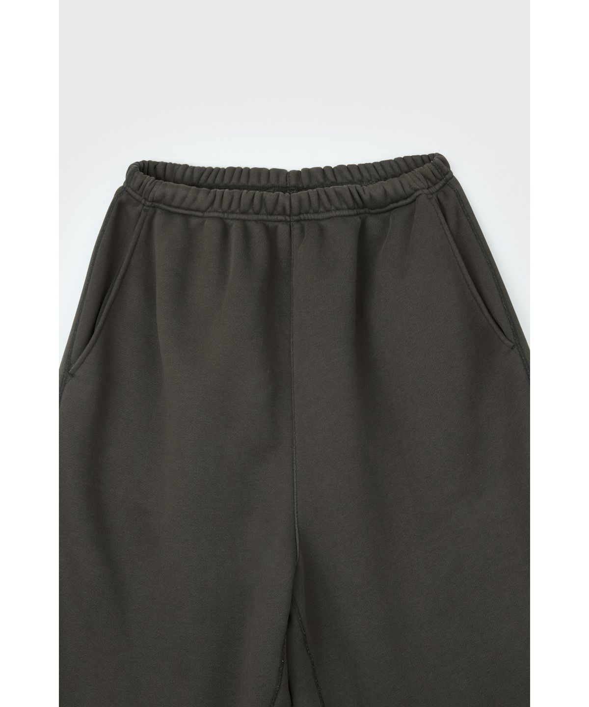 유스(YOUTH) Tapered Sweat Pants - Khaki