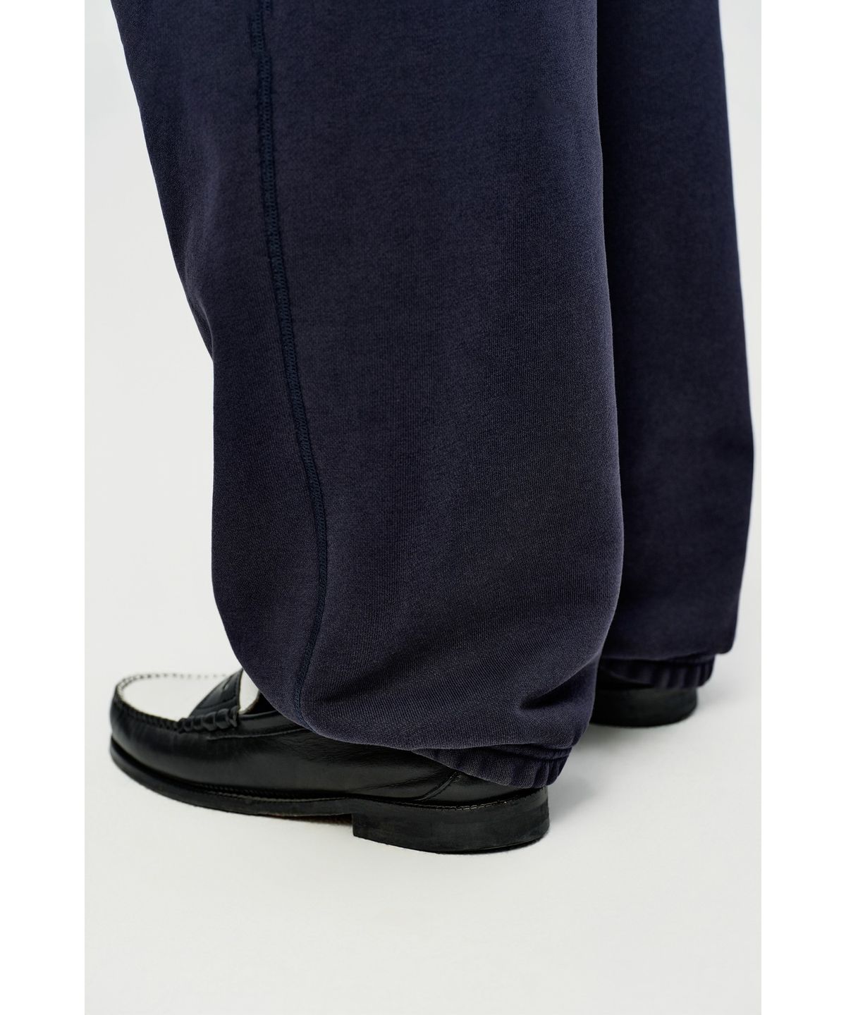 유스(YOUTH) Tapered Sweat Pants - Washed Blue