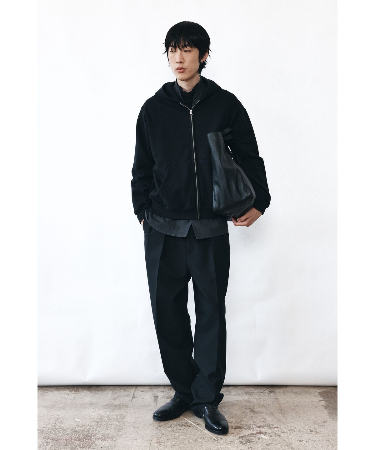 유스(YOUTH) Washed Hooded Zip-up - Black