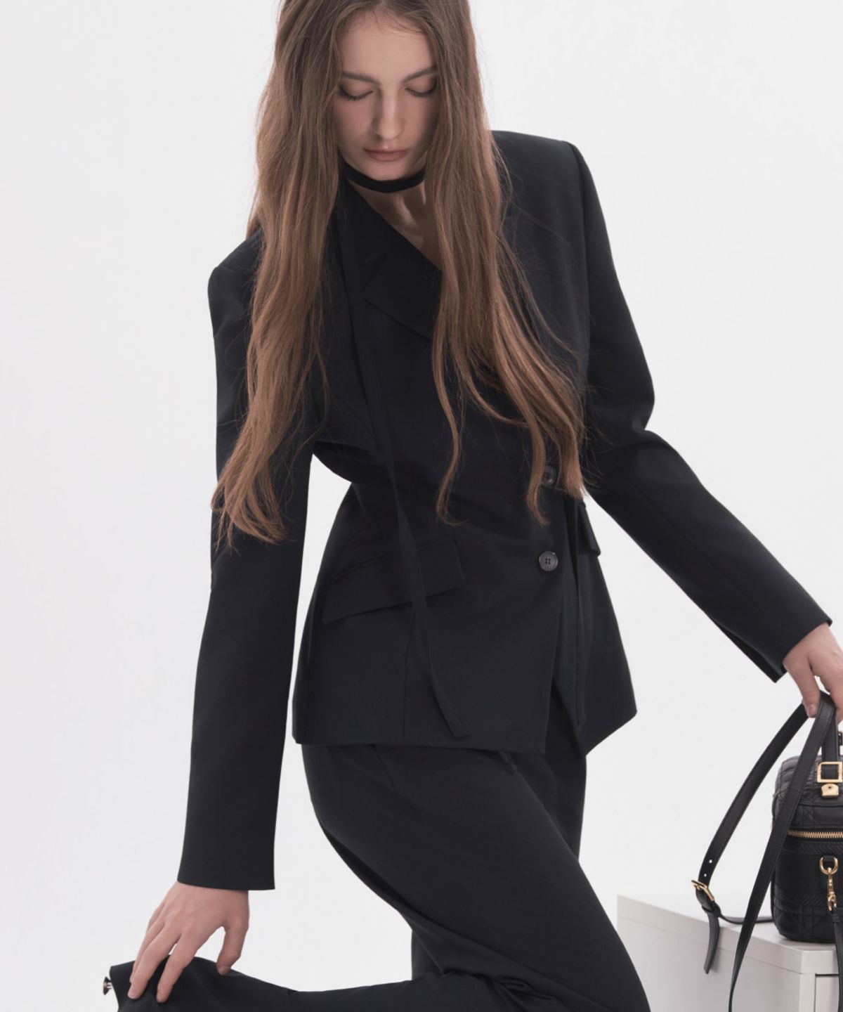 마우솔레움(MAU SOLEUM) Jane Fitted Tailored Jacket - Navy