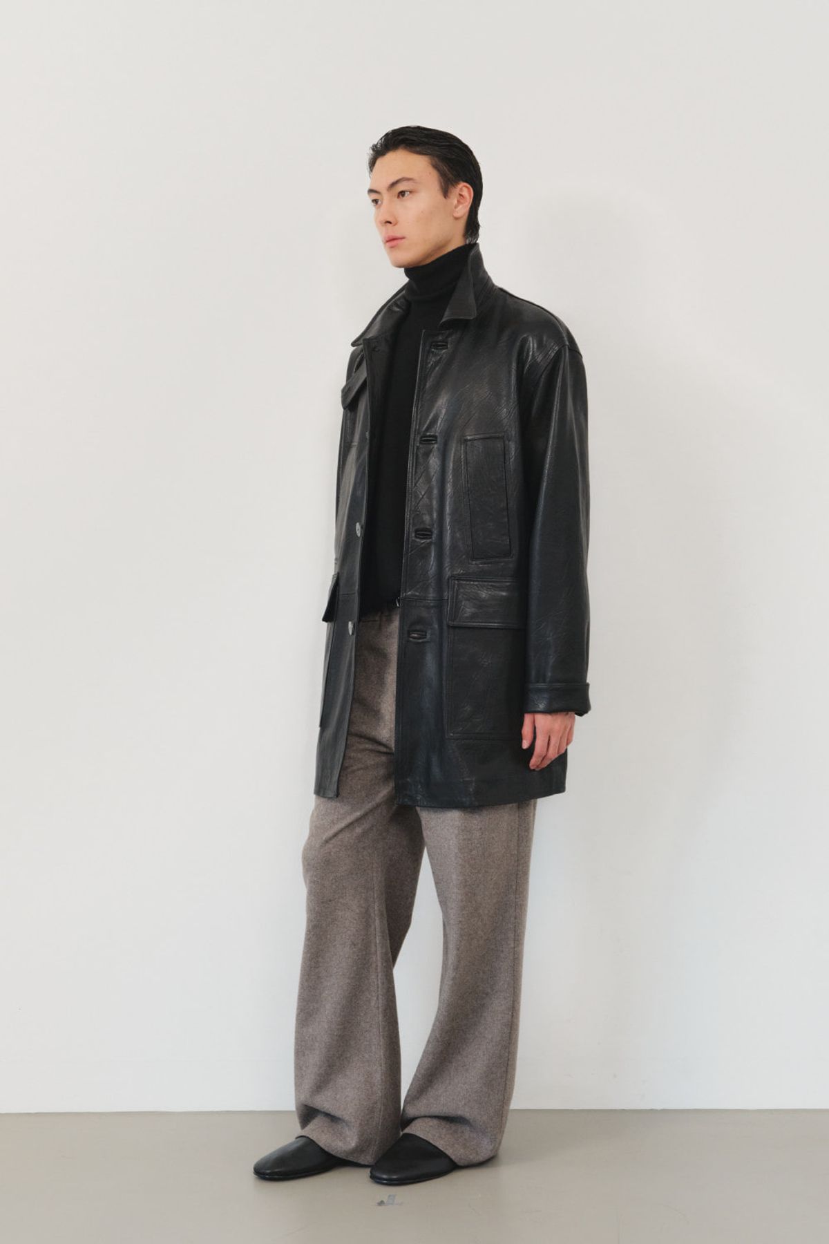 쿠메(KUMÉ) Men Nappa Lambskin Car Coat,  Black