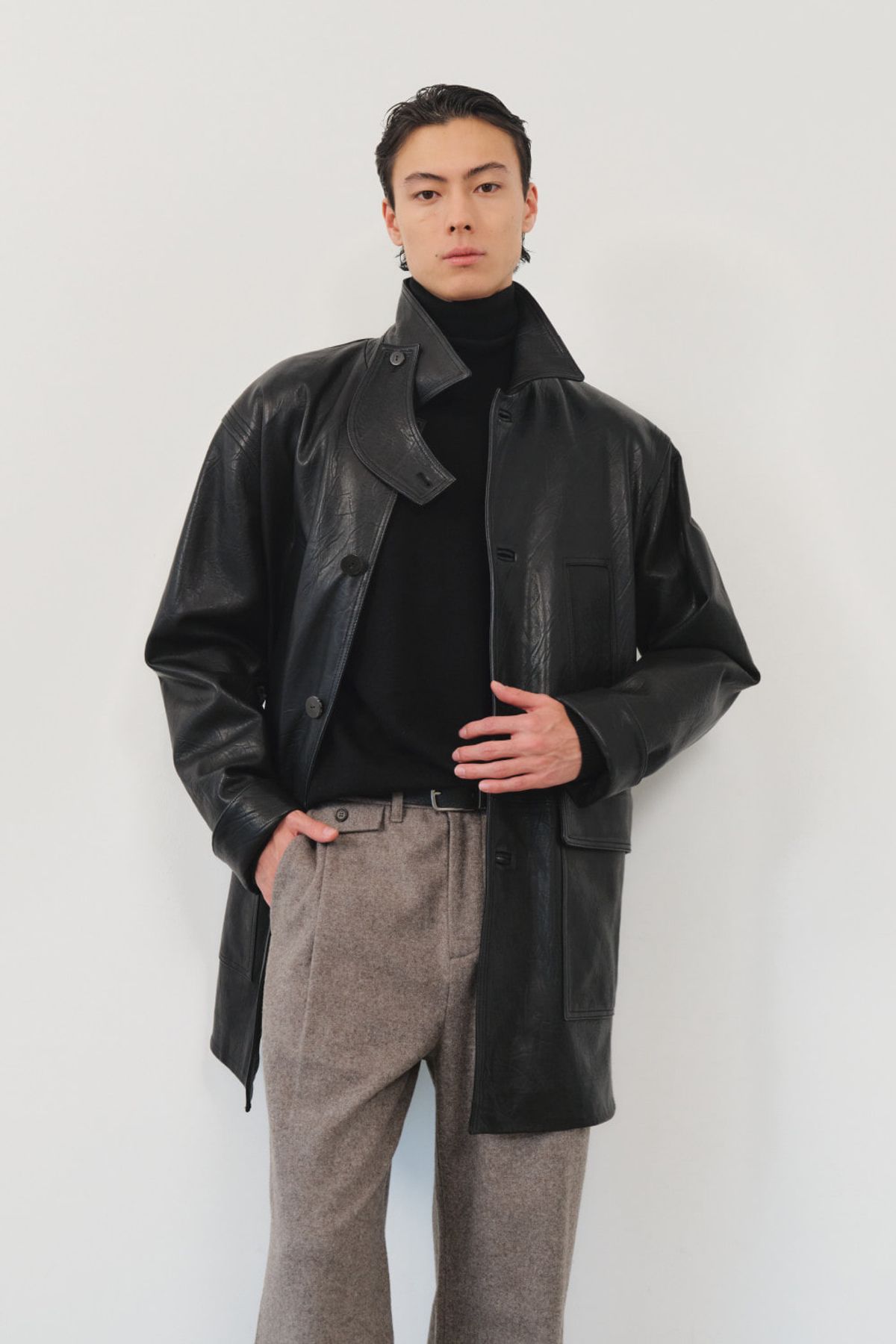 쿠메(KUMÉ) Men Nappa Lambskin Car Coat,  Black