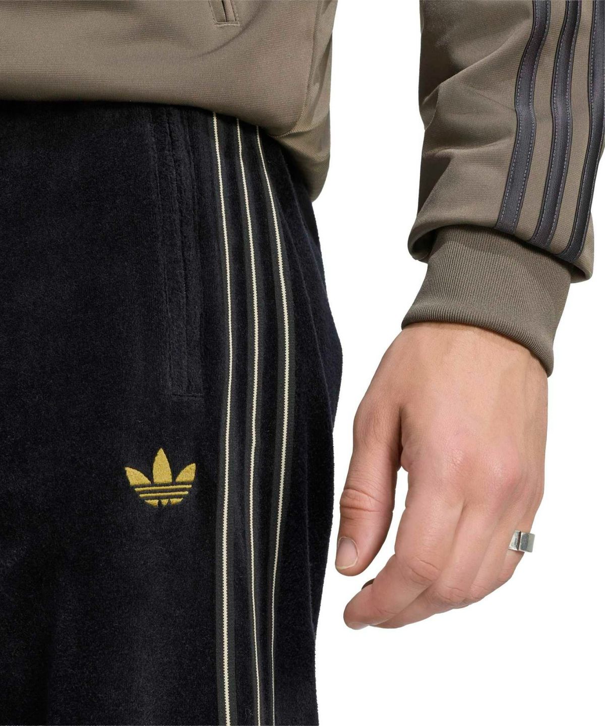 아디다스(ADIDAS) 파이어버드 벨루어 트랙 팬츠 - 블랙 / KS4100