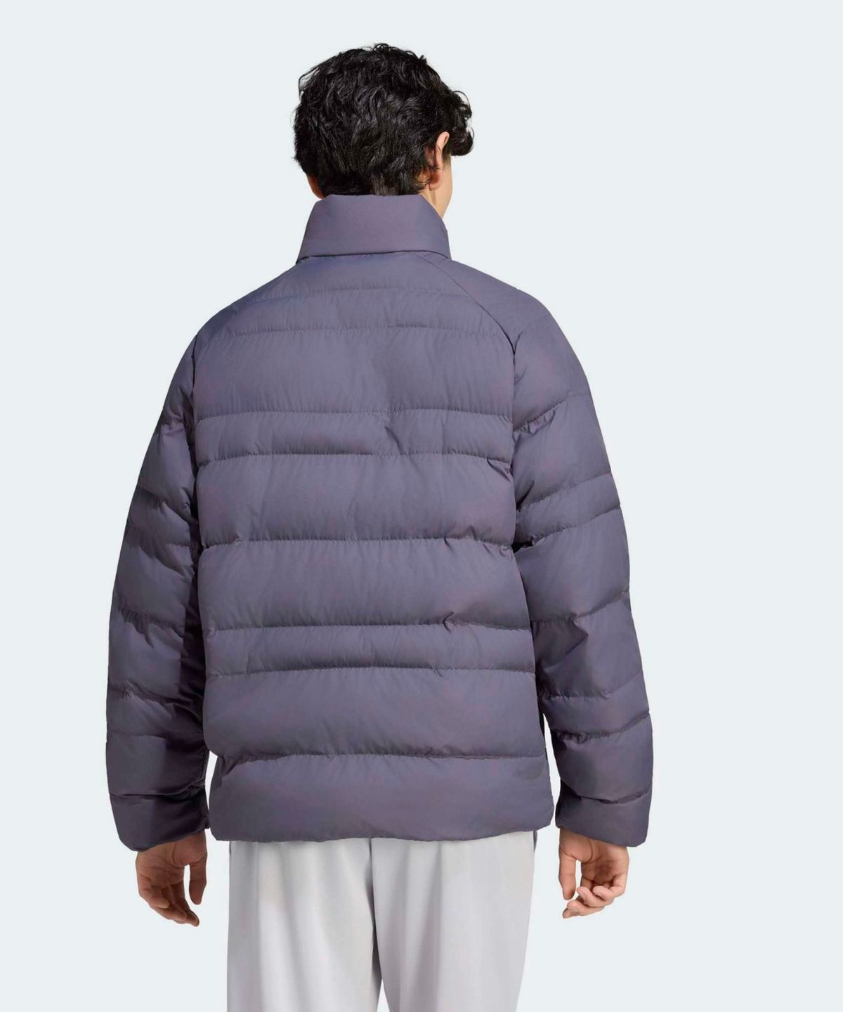 아디다스(ADIDAS) 에센셜 패커블 인슐레이션 경량 패딩 - 아우라오닉스 / KS7700