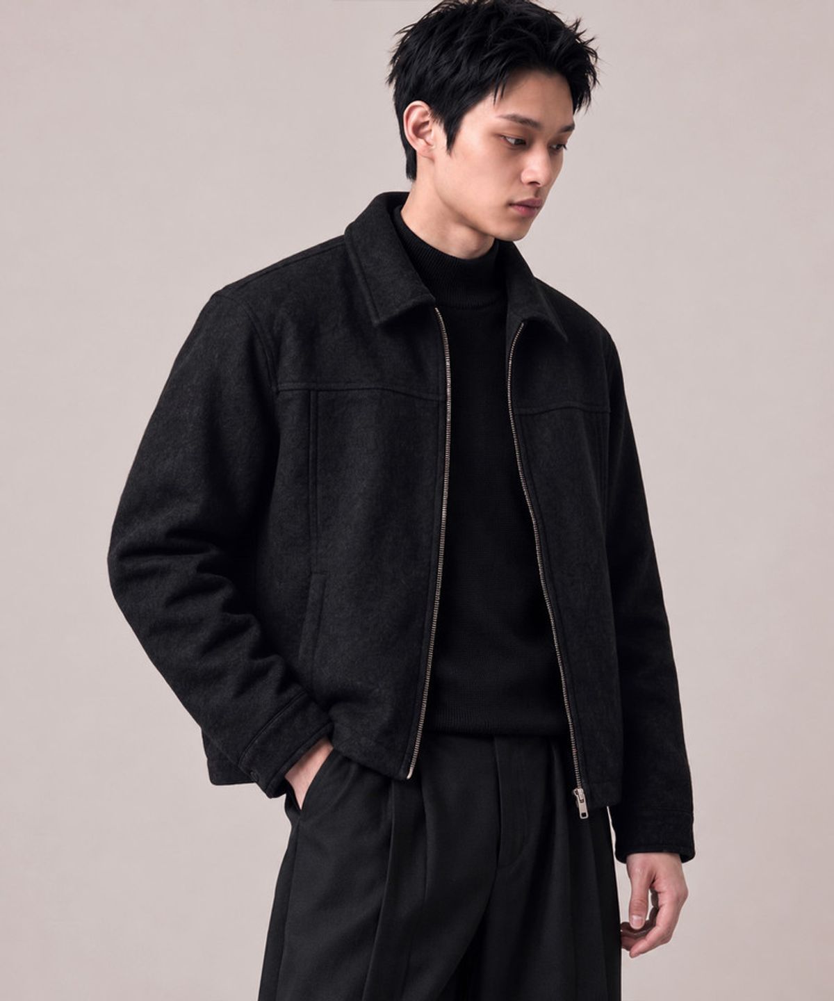 언더오프(UNDEROFF) 싱글 카라 크롭 울자켓 블랙