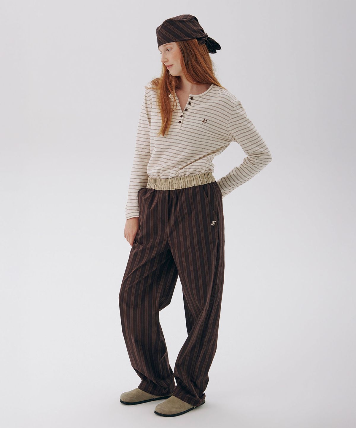 준준스페이스(JUNEJUNE SPACE) Stripe Henley Neck Tee_Ivory