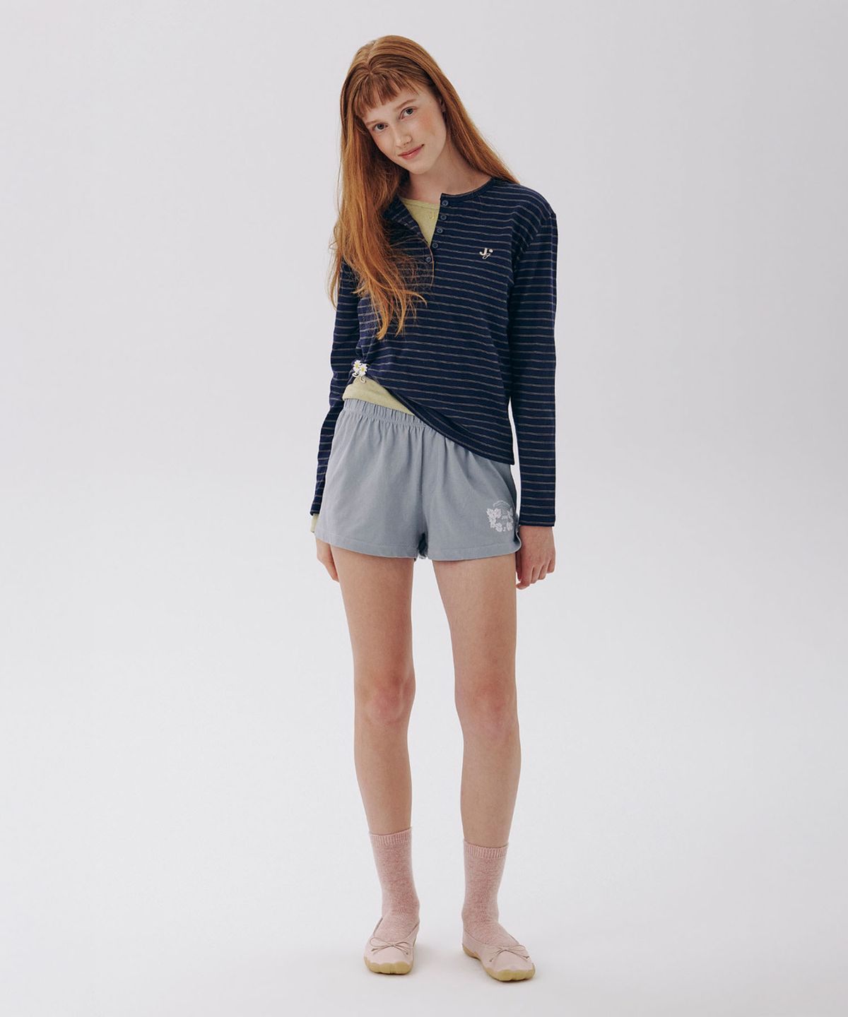 준준스페이스(JUNEJUNE SPACE) Stripe Henley Neck Tee_Navy