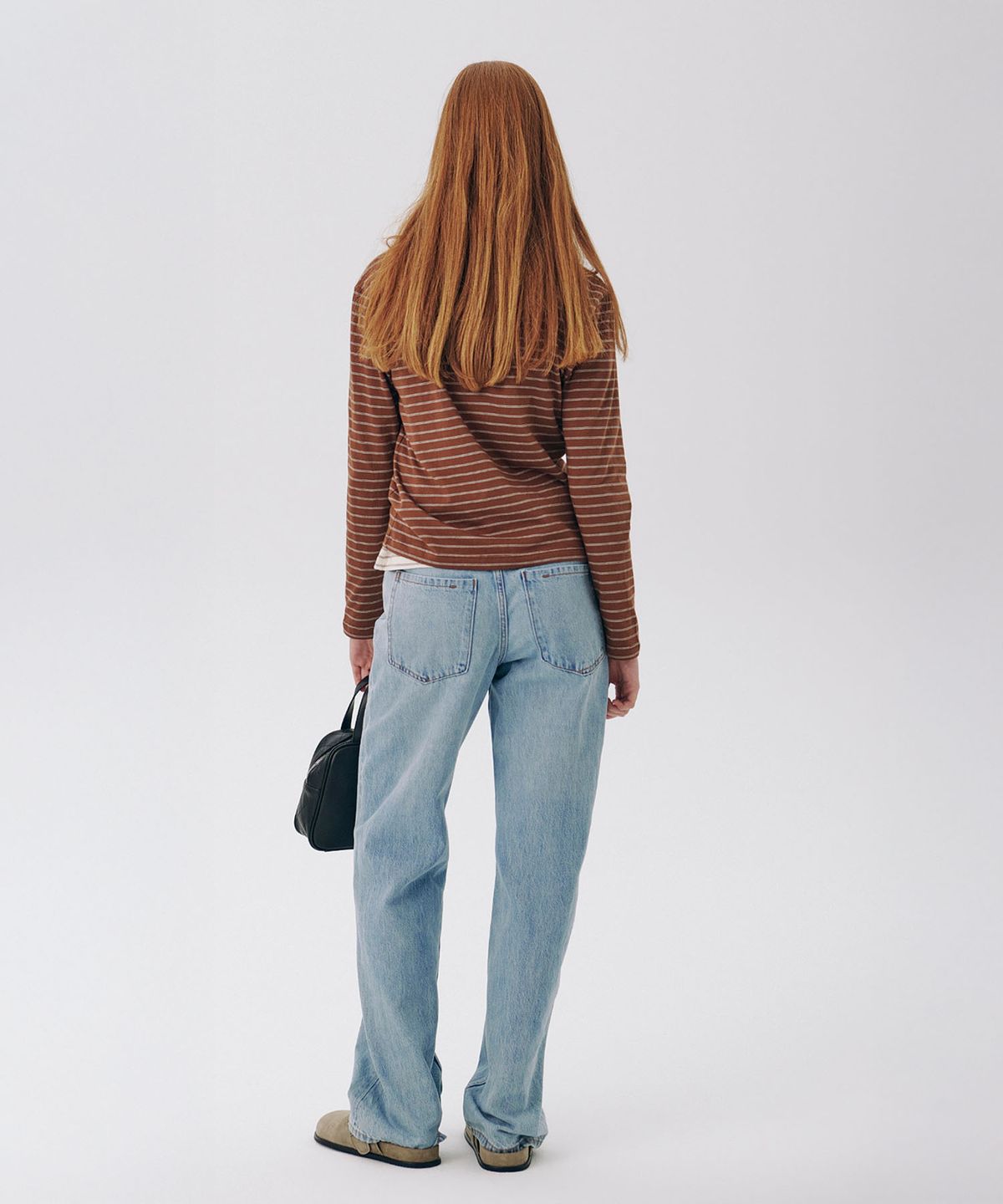 준준스페이스(JUNEJUNE SPACE) Stripe Henley Neck Tee_Brown