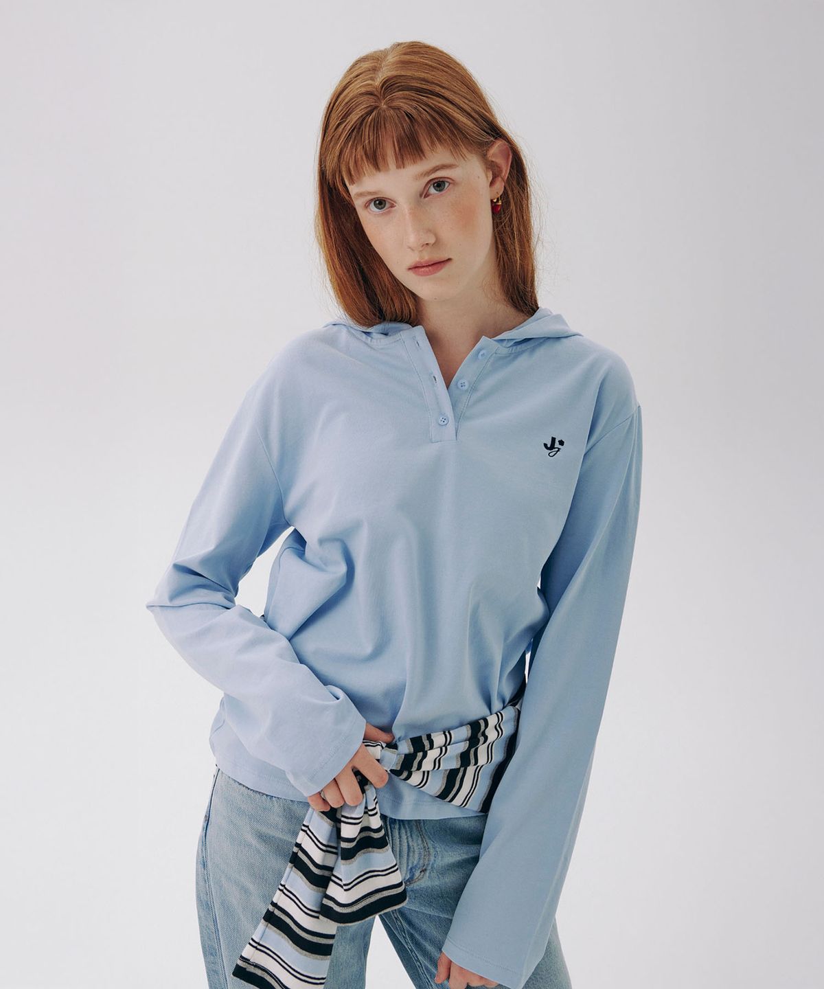준준스페이스(JUNEJUNE SPACE) Hooded Henley Neck Tee_Light Blue