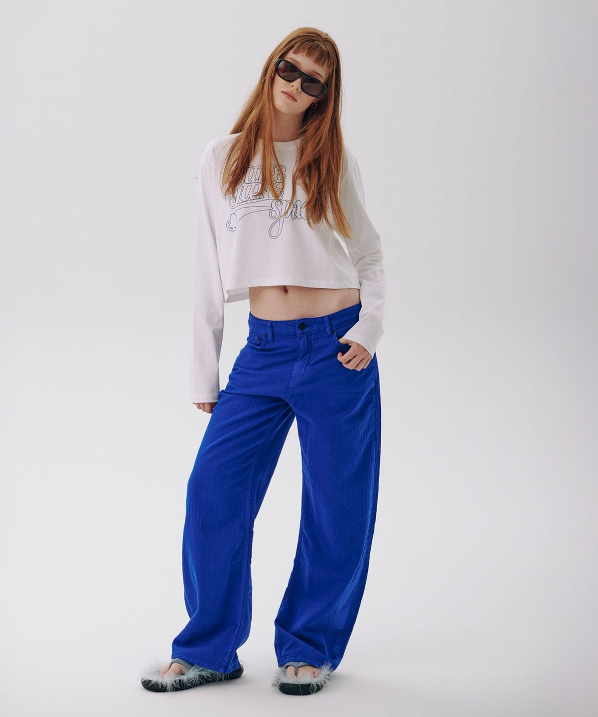 준준스페이스(JUNEJUNE SPACE) June Logo Crop tee_White