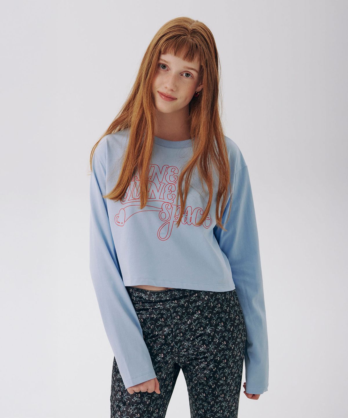 준준스페이스(JUNEJUNE SPACE) June Logo Crop tee_Light Blue