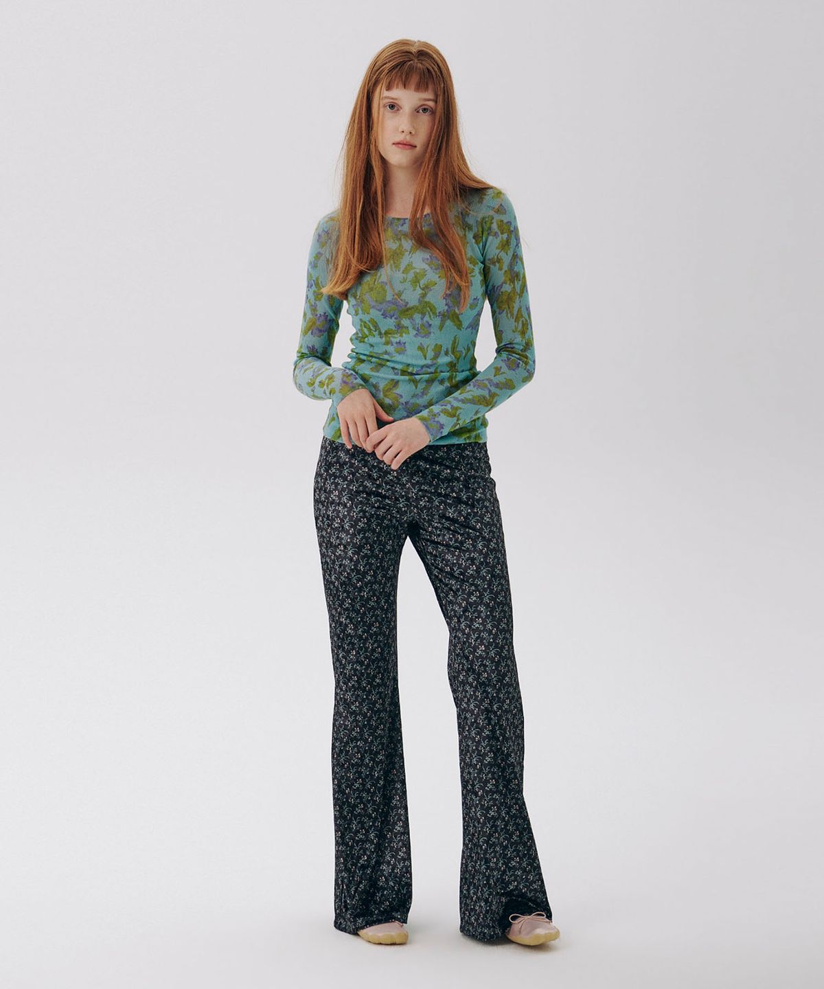 준준스페이스(JUNEJUNE SPACE) VOL17.Floral Bootcut Pants_Black
