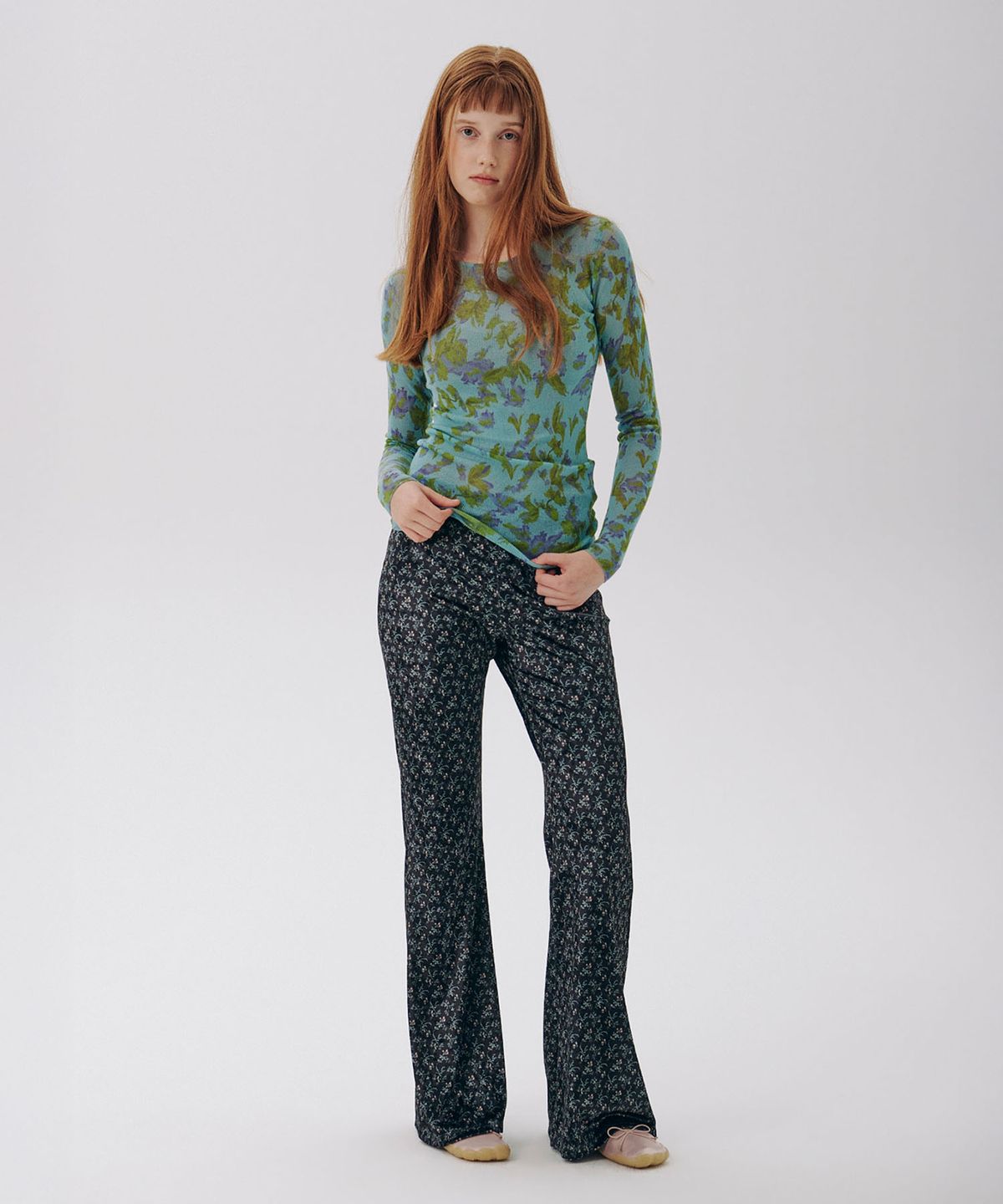 준준스페이스(JUNEJUNE SPACE) VOL17.Floral Bootcut Pants_Black