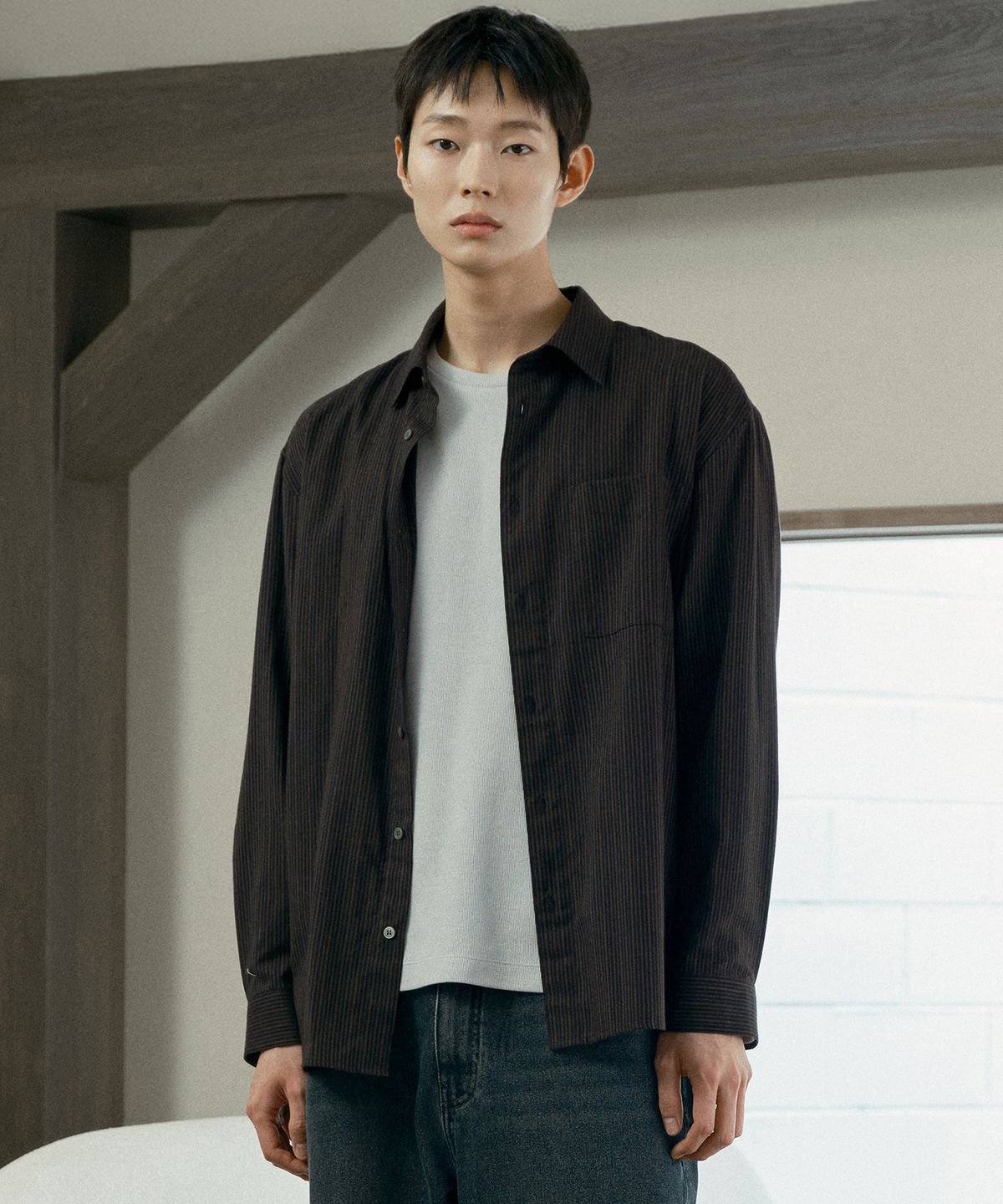 마인드브릿지(MINDBRIDGE) [COUTURE]블랙 잔 스트라이프 포켓 셔츠