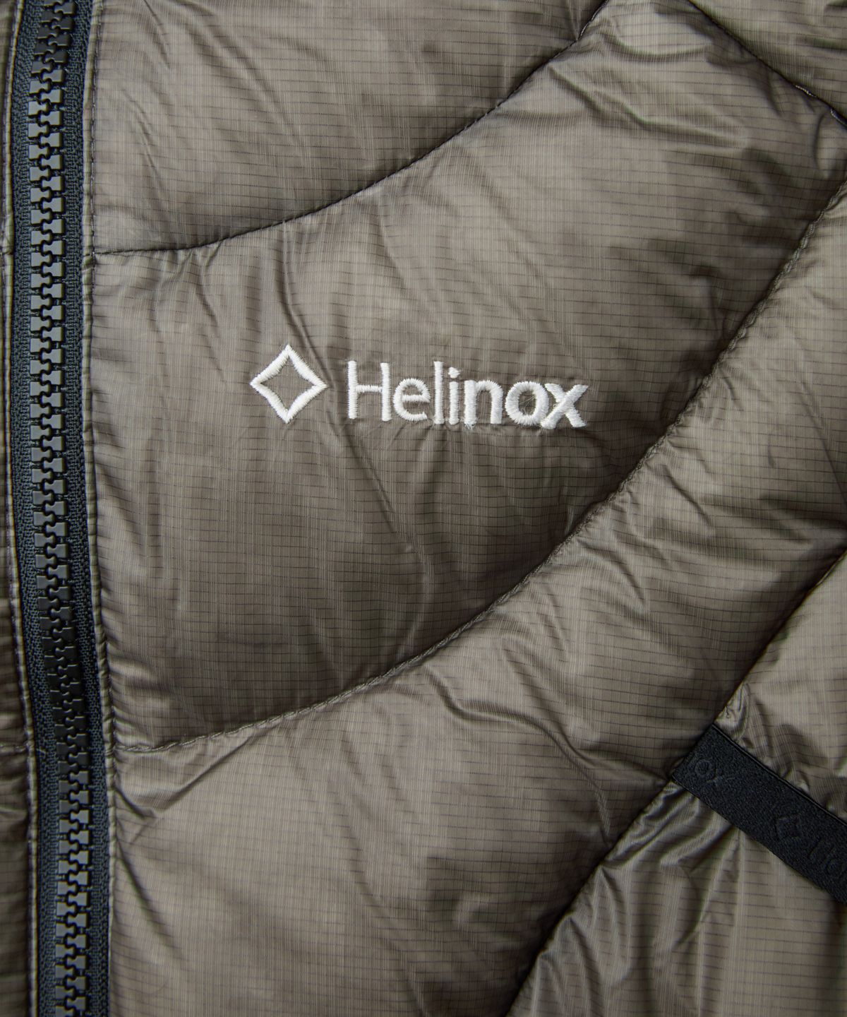 헬리녹스 웨어(HELINOX WEAR) 이클립스 팩 다운 자켓_Beige