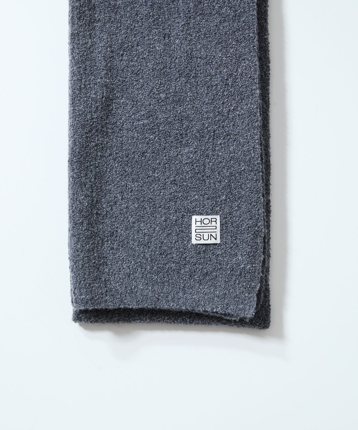 홀리선(HORLISUN) Skiff Boucle Knit Rib Muffler Charcoal Gray