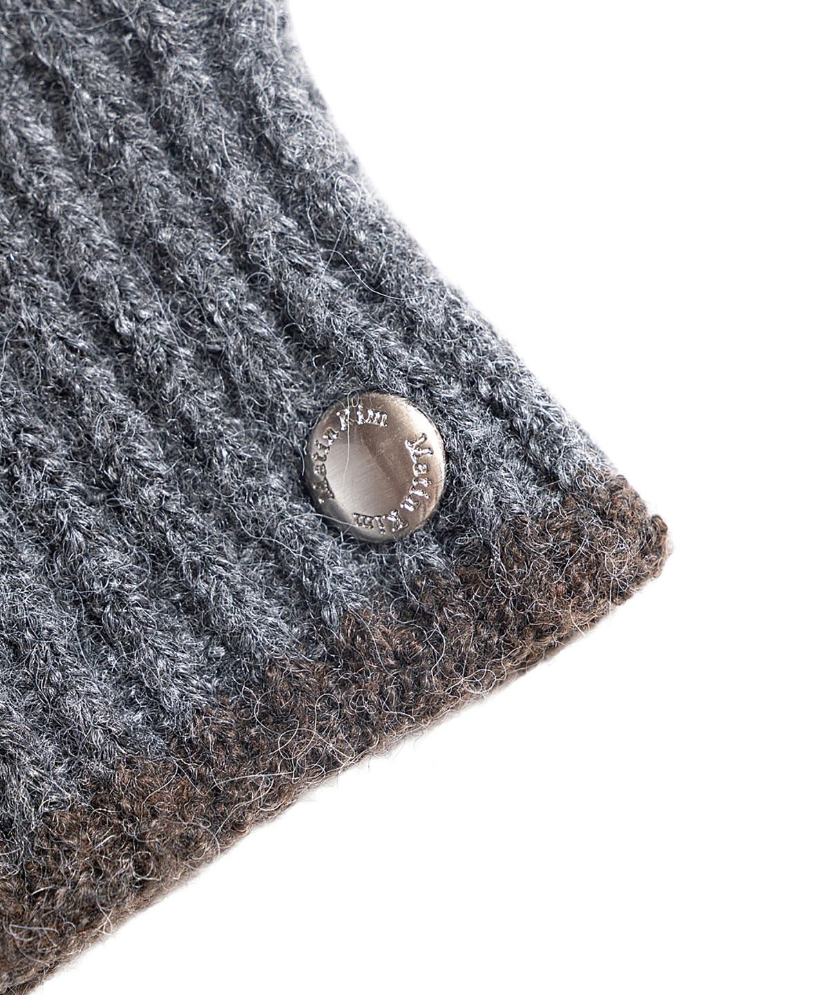 마뗑킴(MATIN KIM) COLOR-BLOCK CUFF GLOVES FOR MEN IN GREY