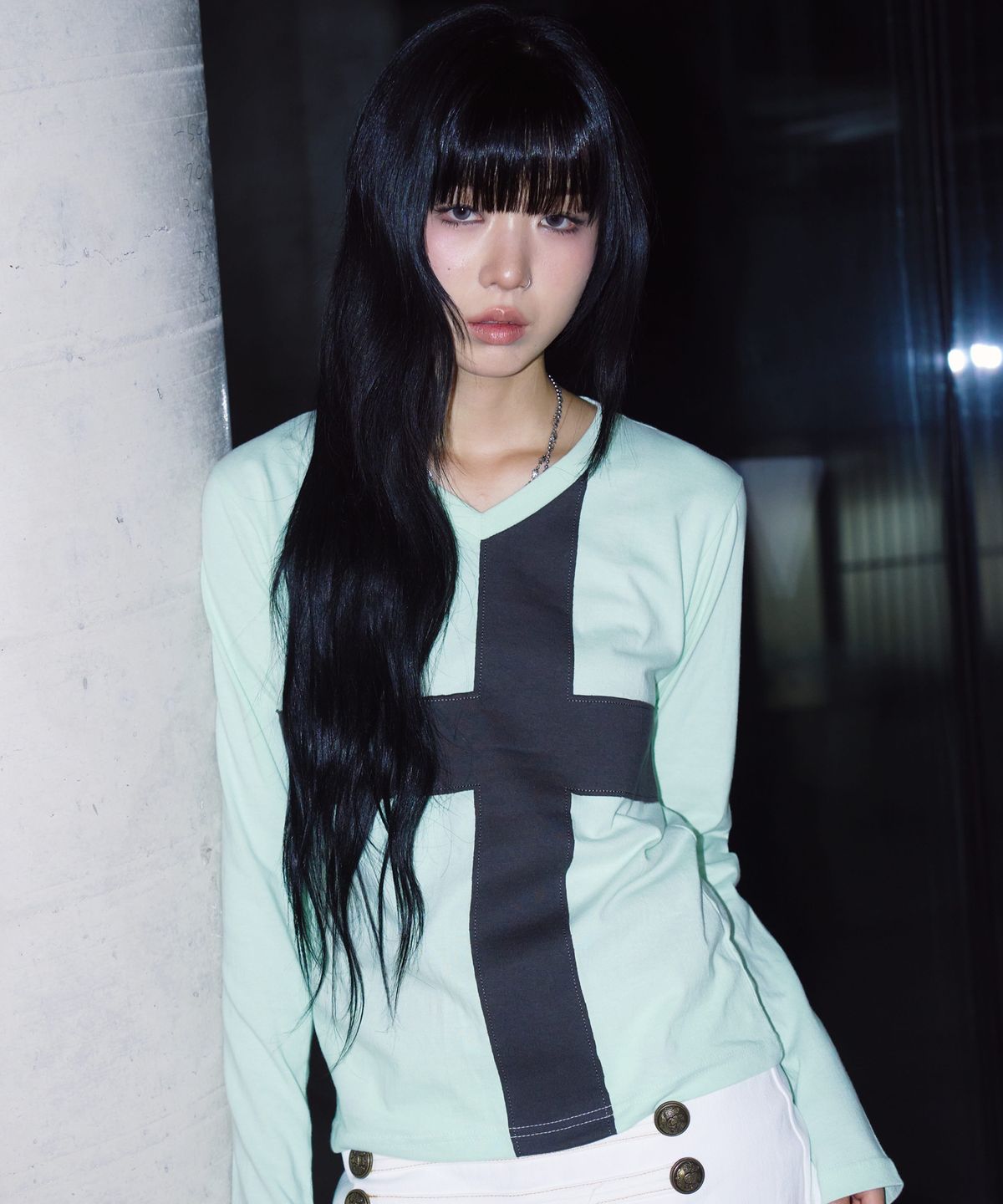 언타이틀 서울(UNTITLED SEOUL) 언타이틀 빈티지 아플리케 브이넥 롱슬리브 민트