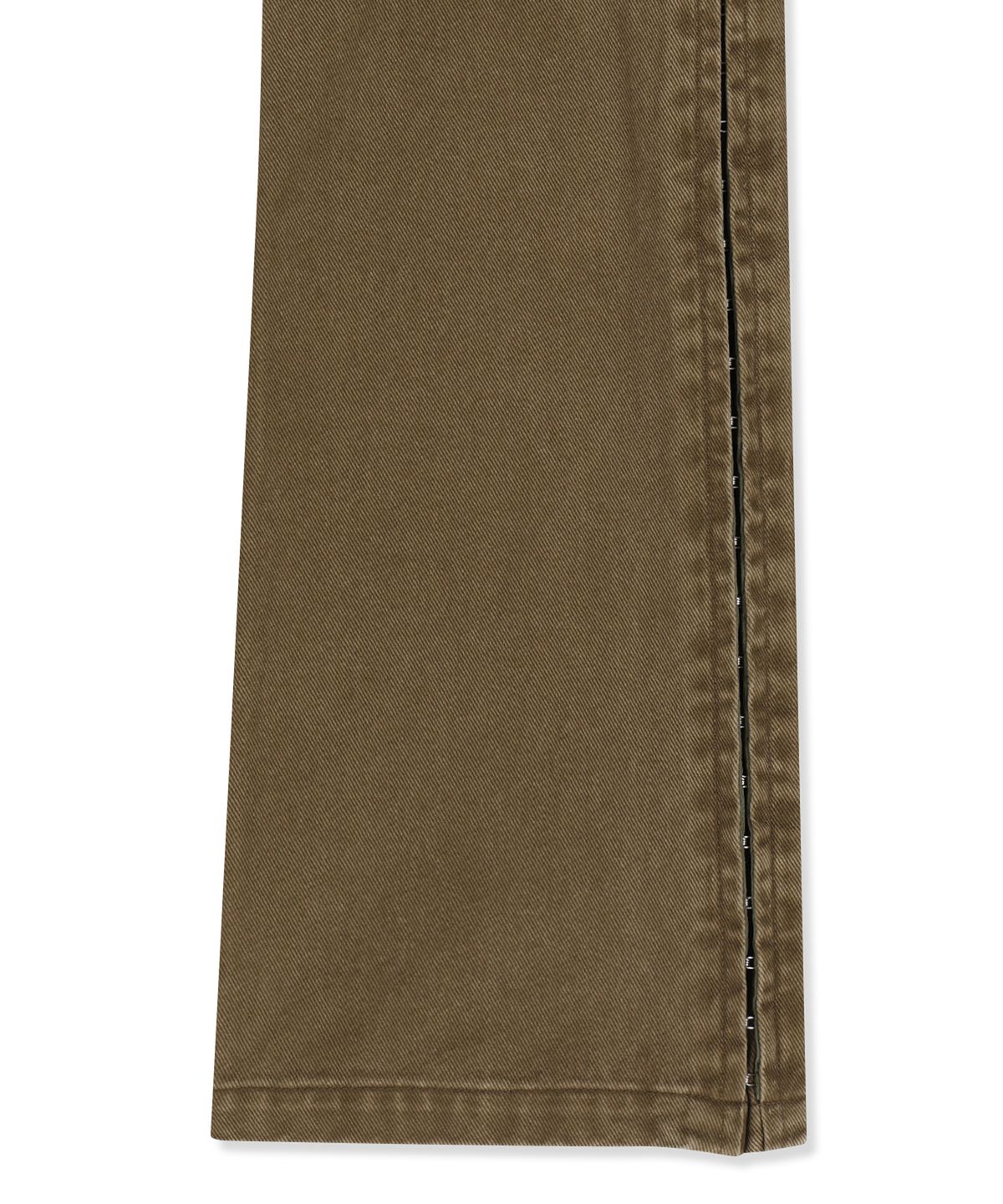 마뗑킴(MATIN KIM) MULTI HOOK BOOTCUT CARGO PANTS IN KHAKI