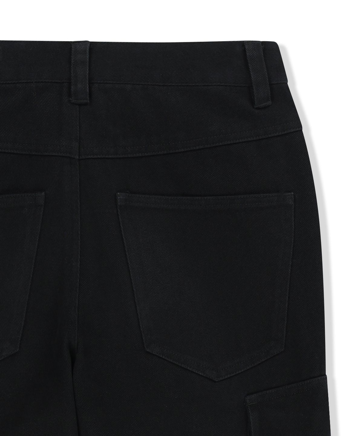 마뗑킴(MATIN KIM) MULTI HOOK BOOTCUT CARGO PANTS IN BLACK