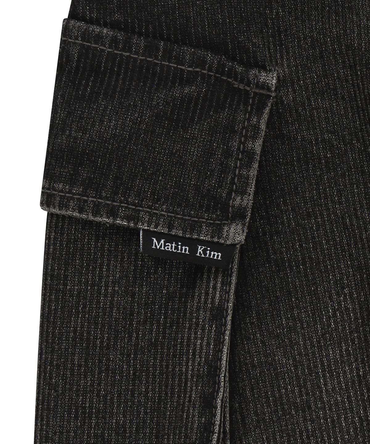 마뗑킴(MATIN KIM) WASHED RIB DENIM BALLOON SHORTS IN DARK GREY