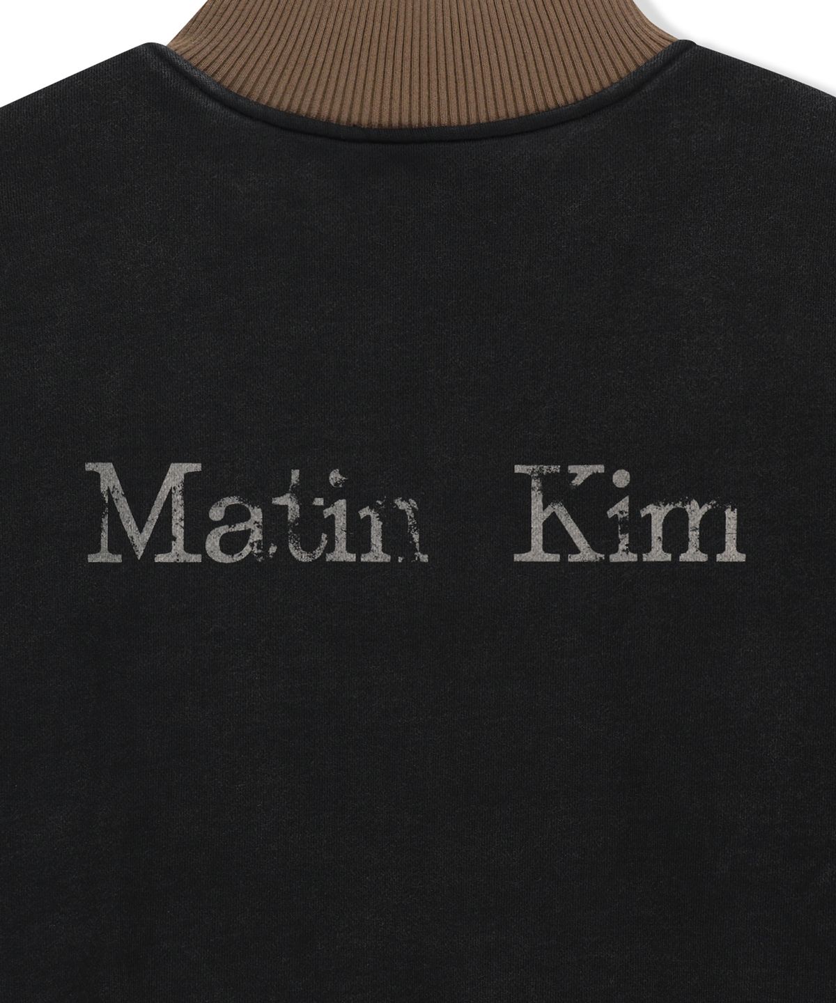 마뗑킴(MATIN KIM) CONTRAST RIB BACK LOGO TERRY BOMBER IN CHARCOAL