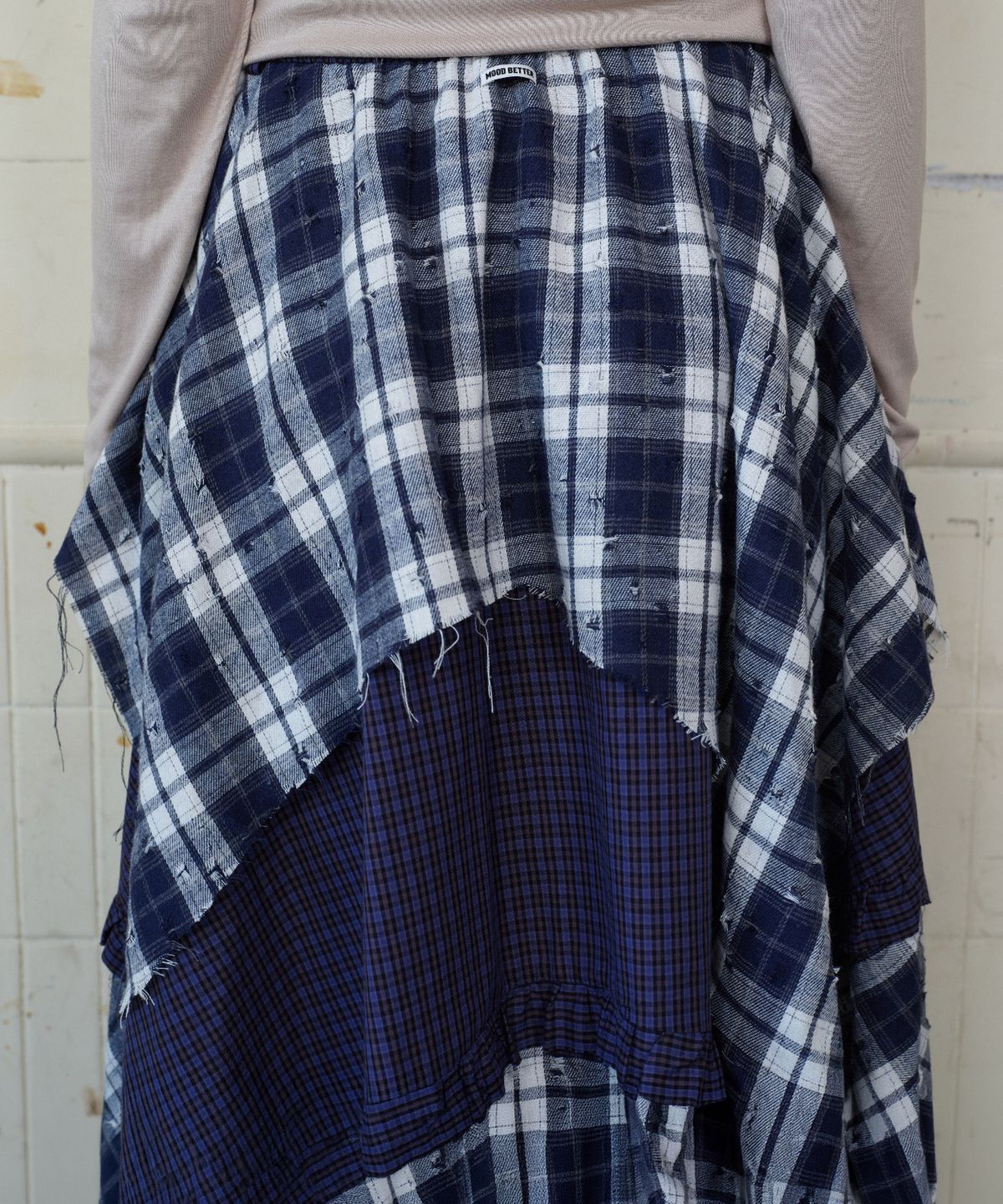무드베러(MOODBETTER) TWO WAY UNBALANCED CHECK SKIRT NAVY