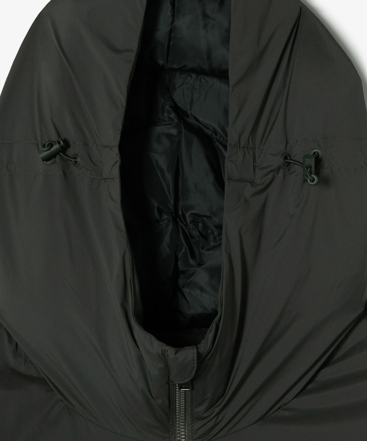 라코스테(LACOSTE) 남성 논퀼팅 후드 경량 다운 점퍼 BH547E-56N YZP