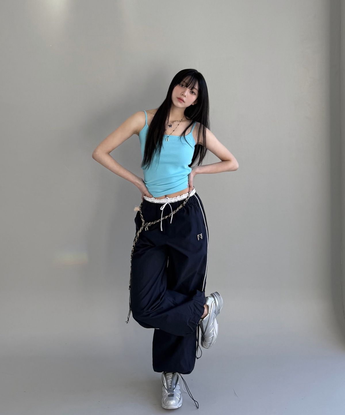 뉴얼린(NEWALRIN) Basic Sleeveless Top (5colors)