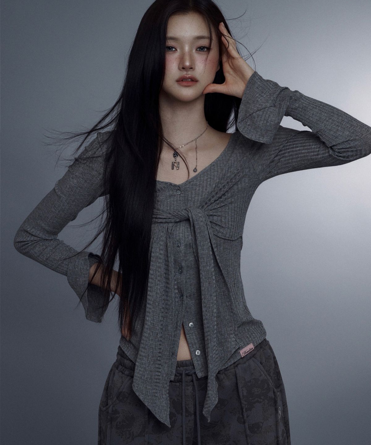 뉴얼린(NEWALRIN) Darling Twist Button Blouse(6colors)