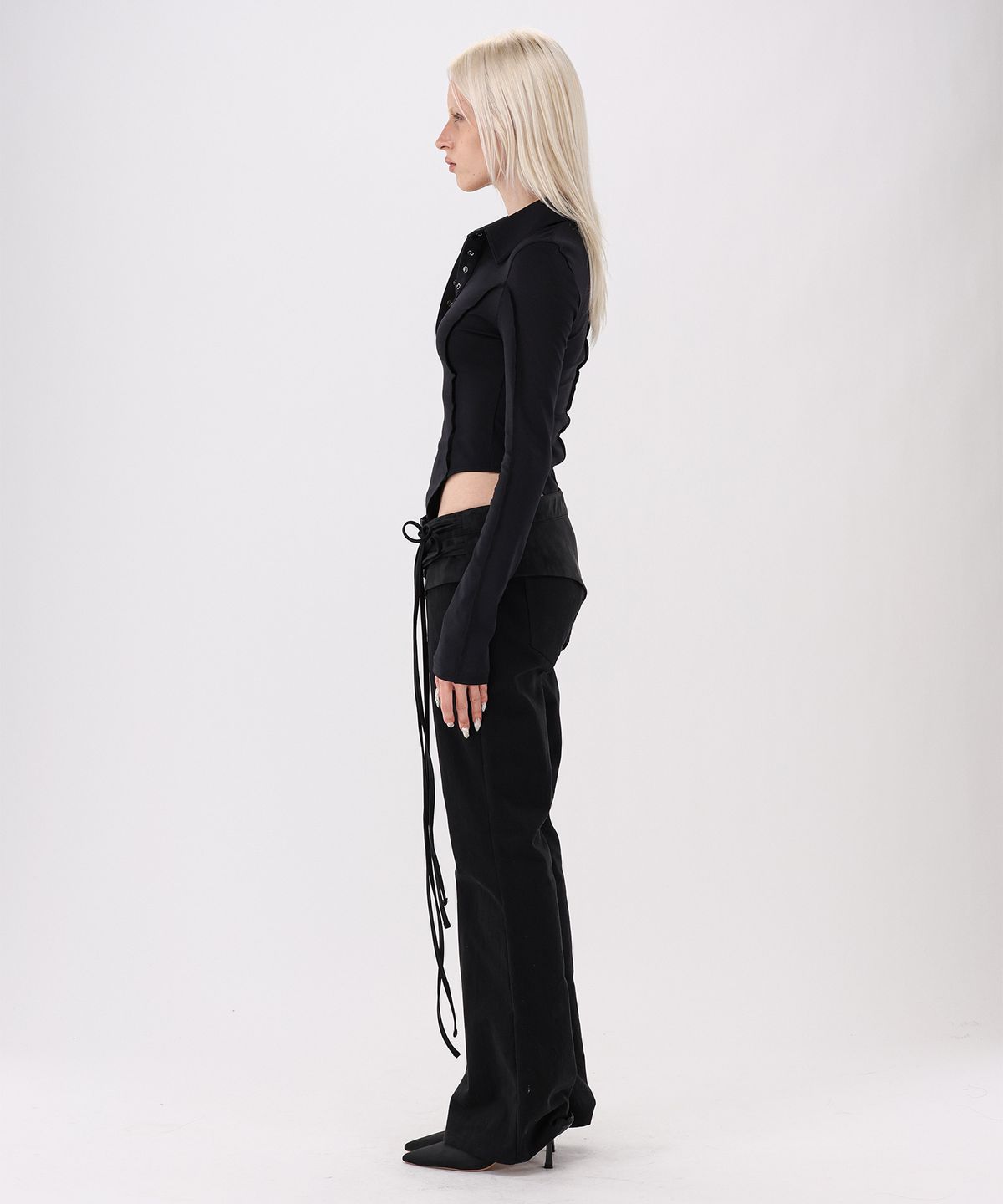 녹타브(NOCTAVE) Collar Slim Top Black