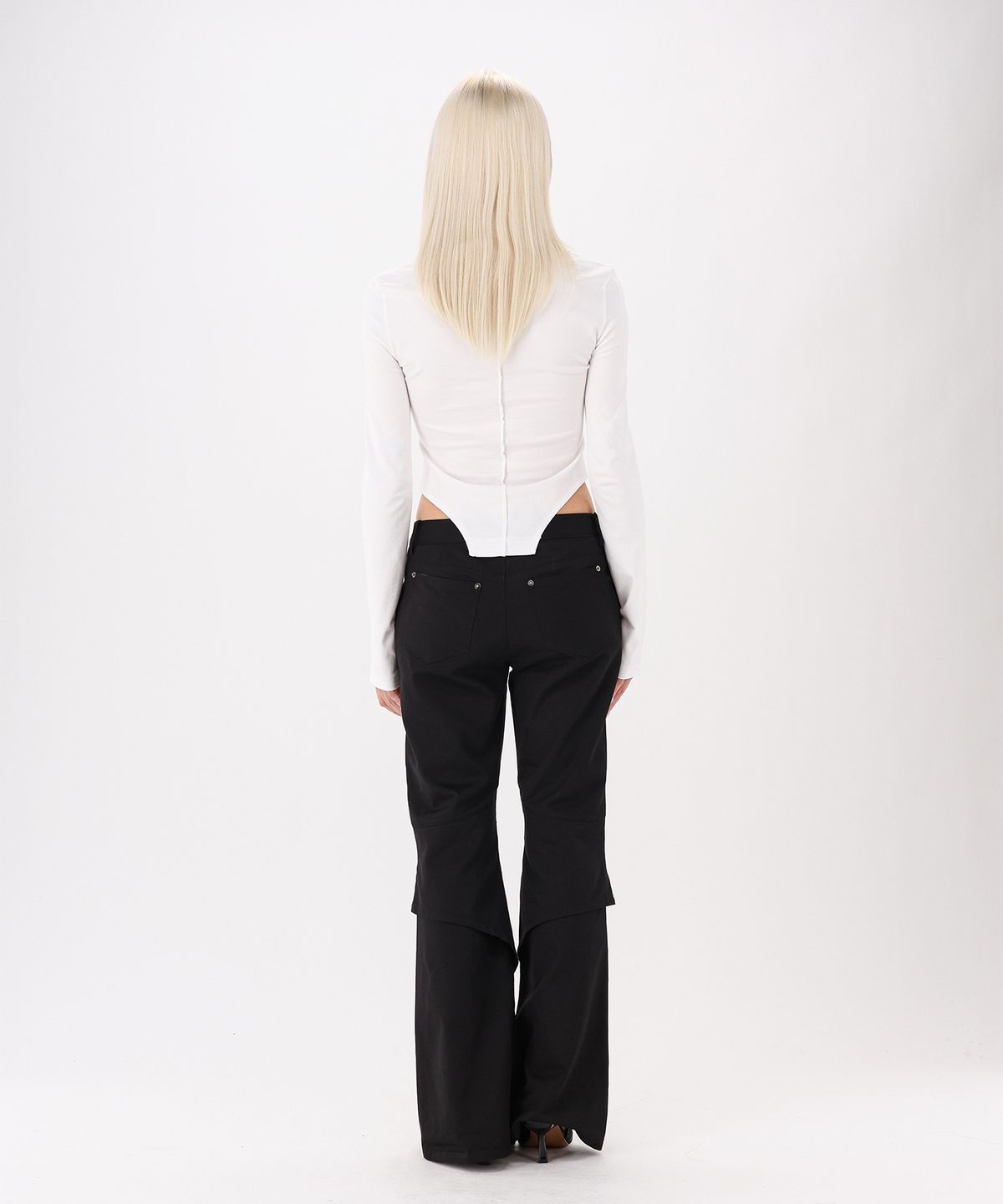 녹타브(NOCTAVE) Collar Slim Top White
