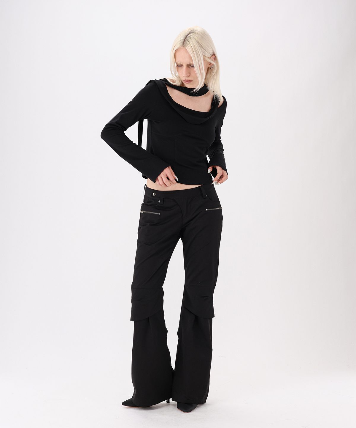 녹타브(NOCTAVE) Neck Belt Top Black