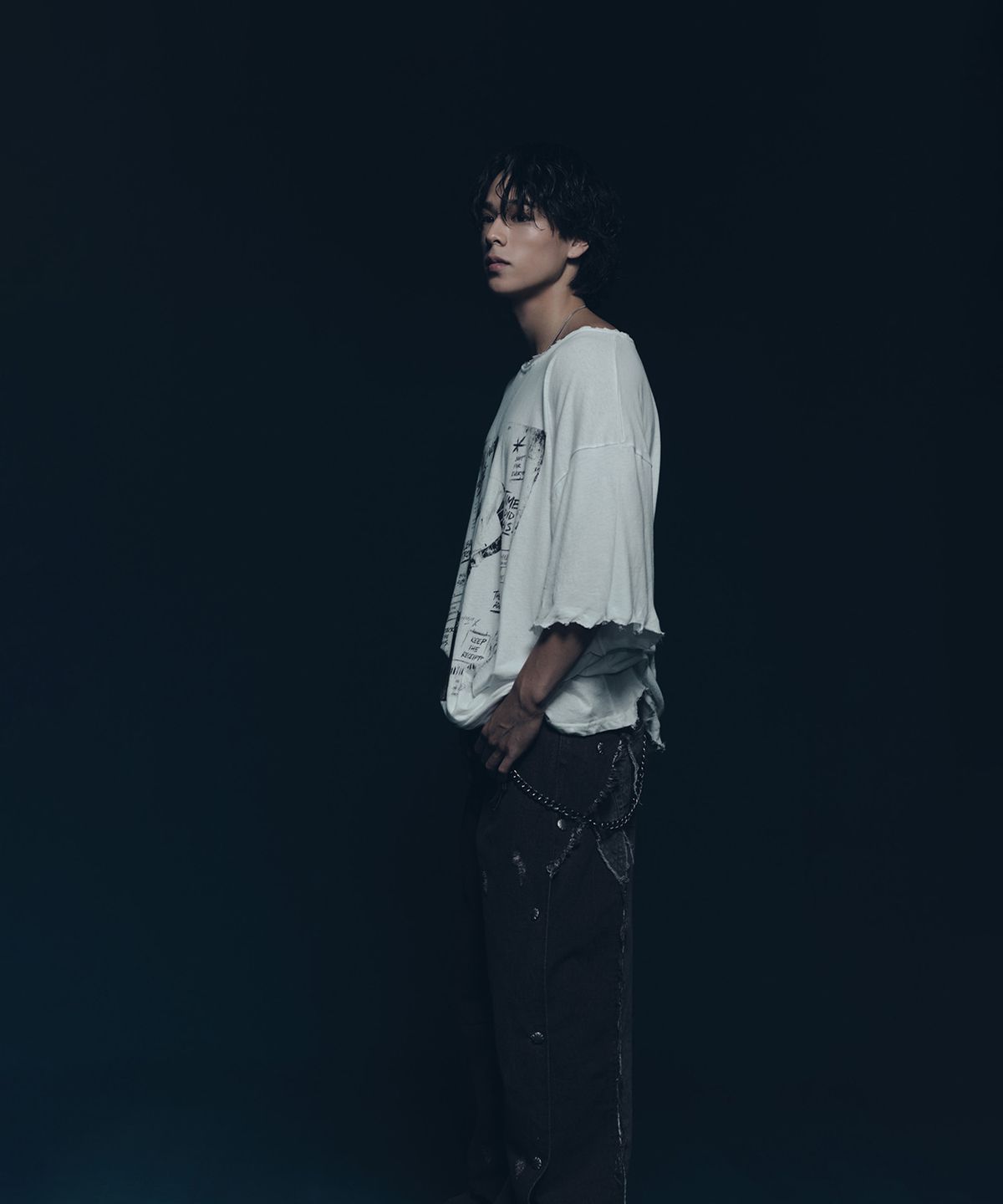 파이드(FIED) 마그마 화이트 그래픽 티셔츠