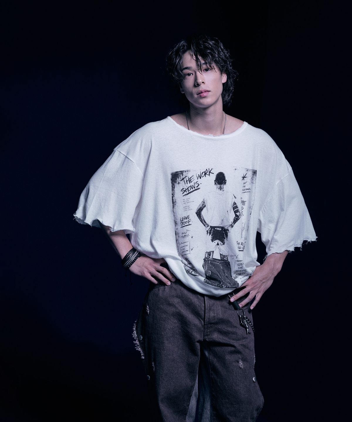 파이드(FIED) 마그마 화이트 그래픽 티셔츠