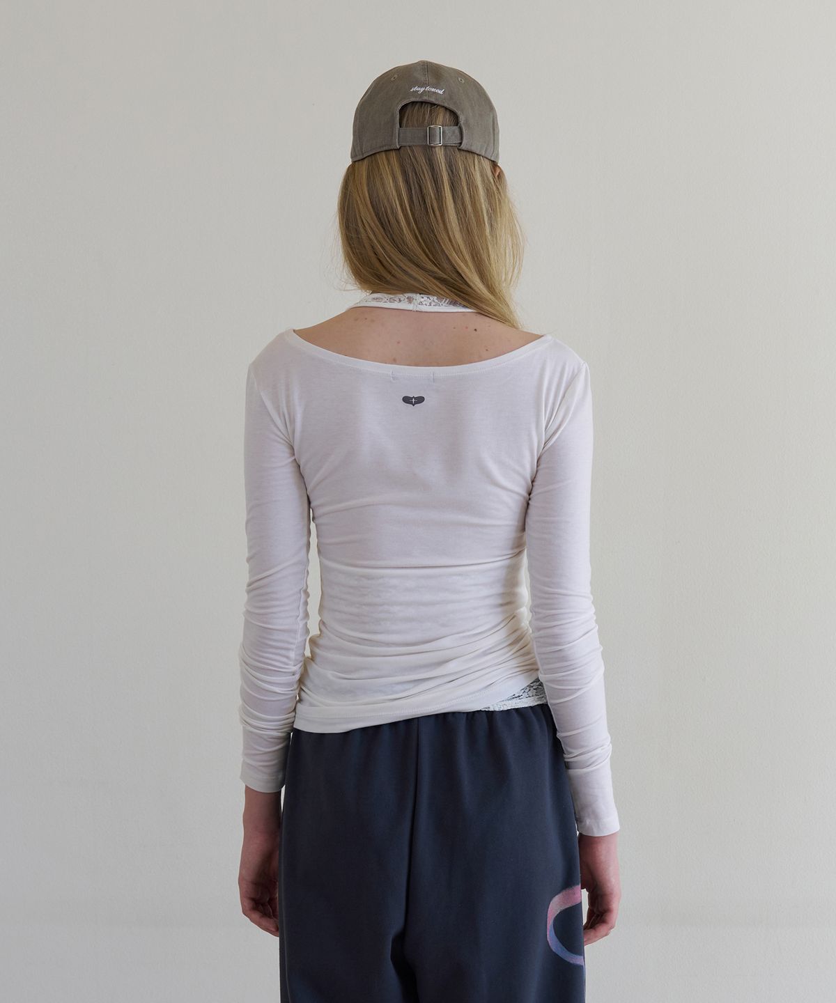 톤드(TONED) I dont carrot all lettering boat neck t-shirt (ivory)