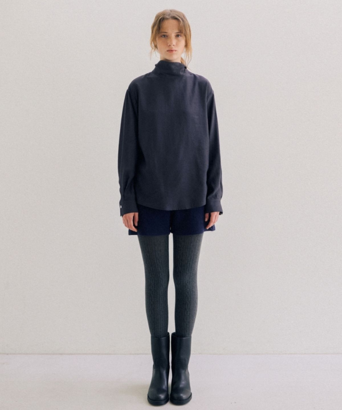 어나우트(UNNOUT) COZY BANDING SHORTS BLUE NAVY