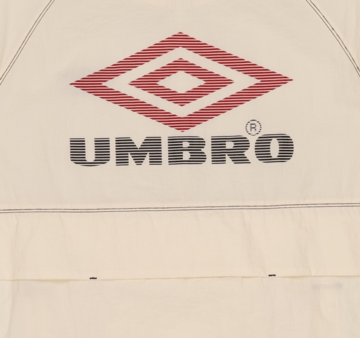 엄브로(UMBRO) 크리스피타슬란 반팔 스탠넥 아노락 베이지(UO321CWT74) 100