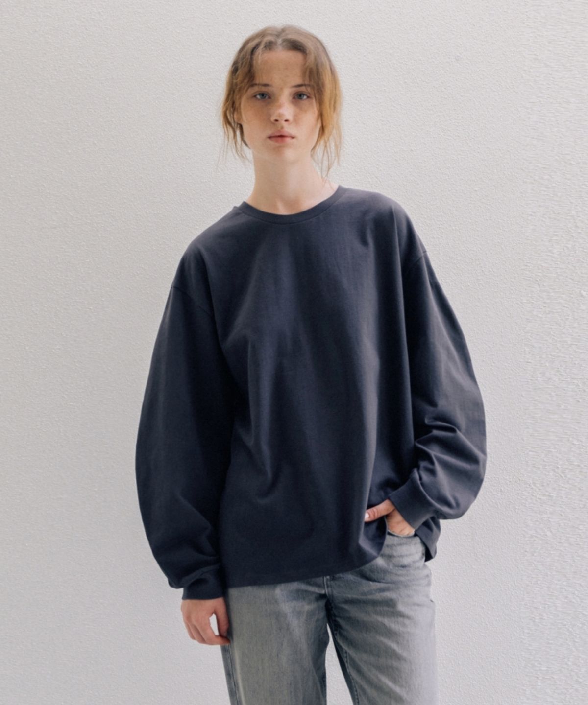 어나우트(UNNOUT) OVERSIZED VOLUME T-SHIRT CHARCOAL