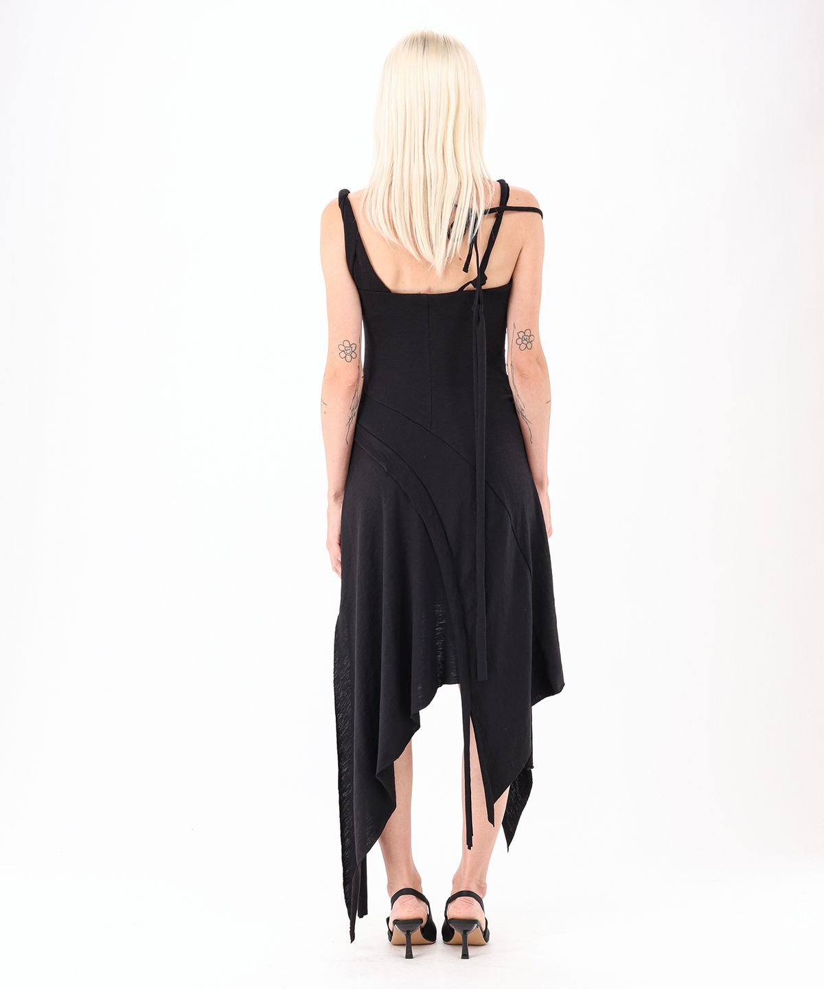녹타브(NOCTAVE) Cut-out Slip Knit Dress