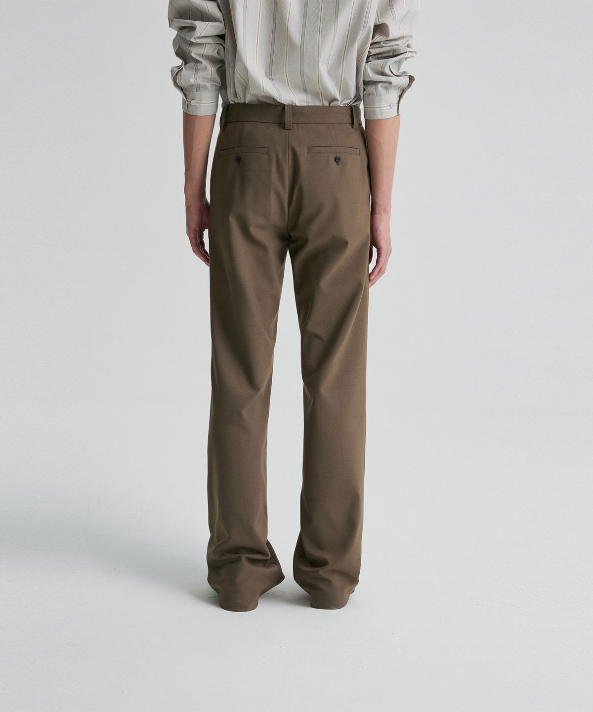 리이 맨(RERHEE MEN) TAILORED BOOTCUT TROUSERS TAUPE BEIGE