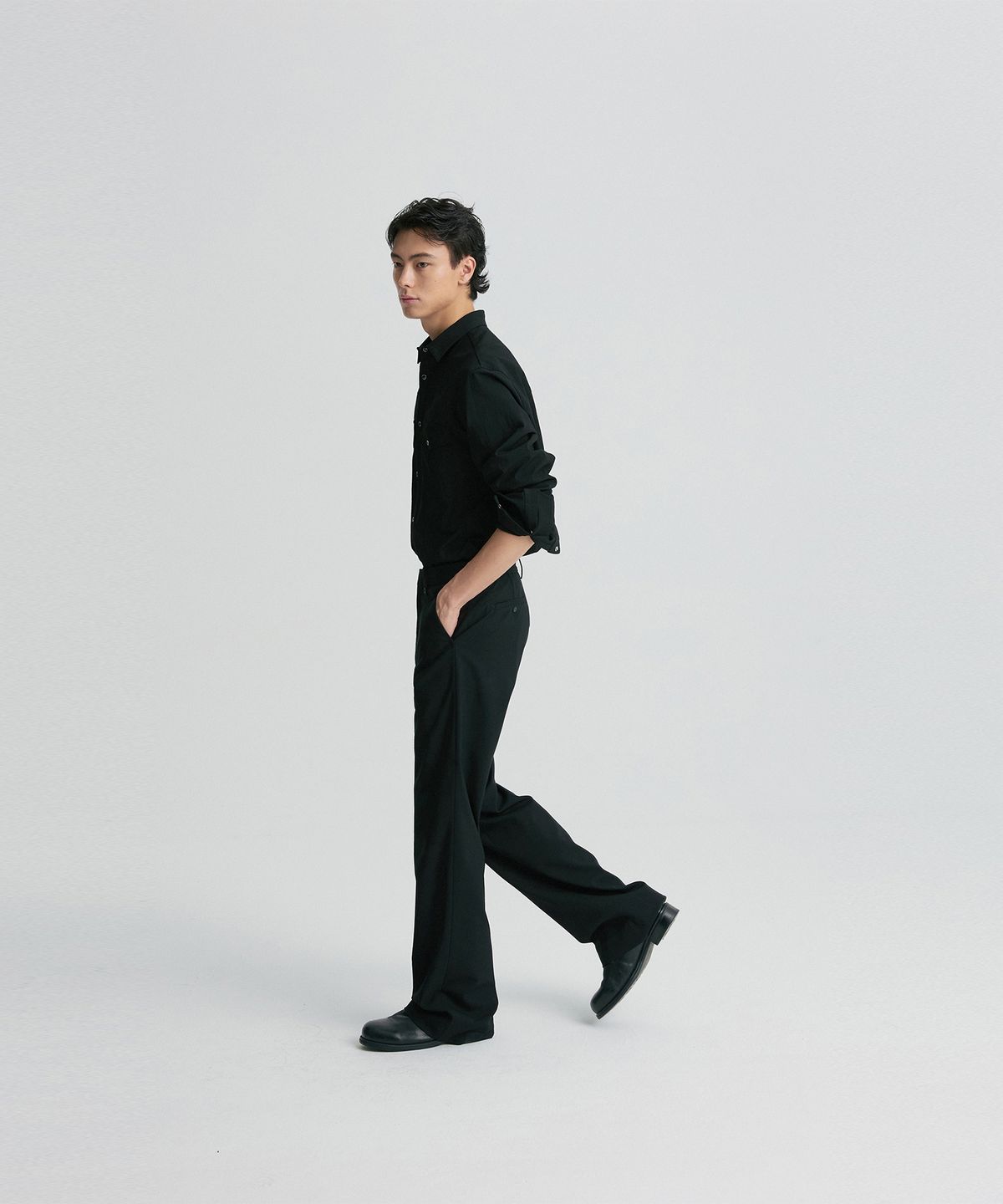 리이 맨(RERHEE MEN) TAILORED BOOTCUT TROUSERS BLACK