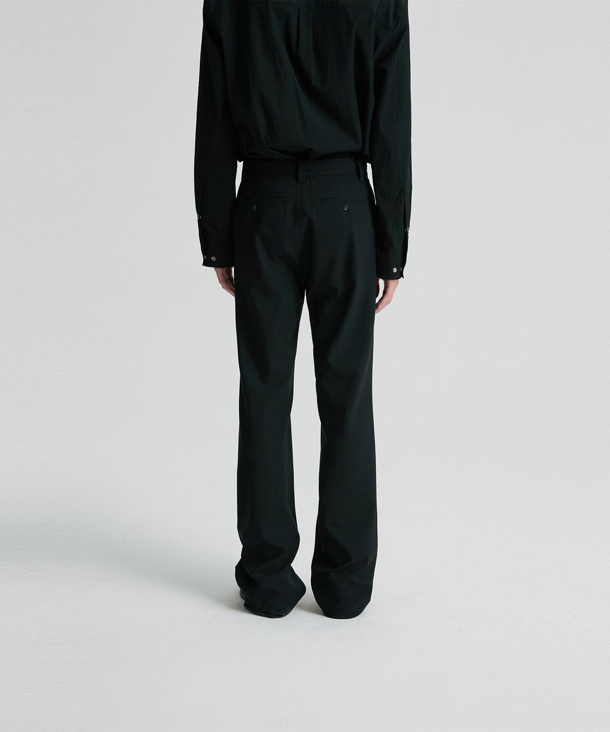 리이 맨(RERHEE MEN) TAILORED BOOTCUT TROUSERS BLACK