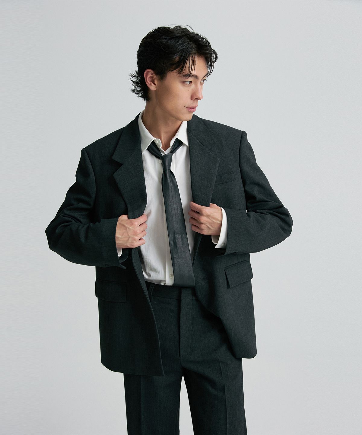 리이 맨(RERHEE MEN) STANDARD TAILORED BLAZER CHARCOAL