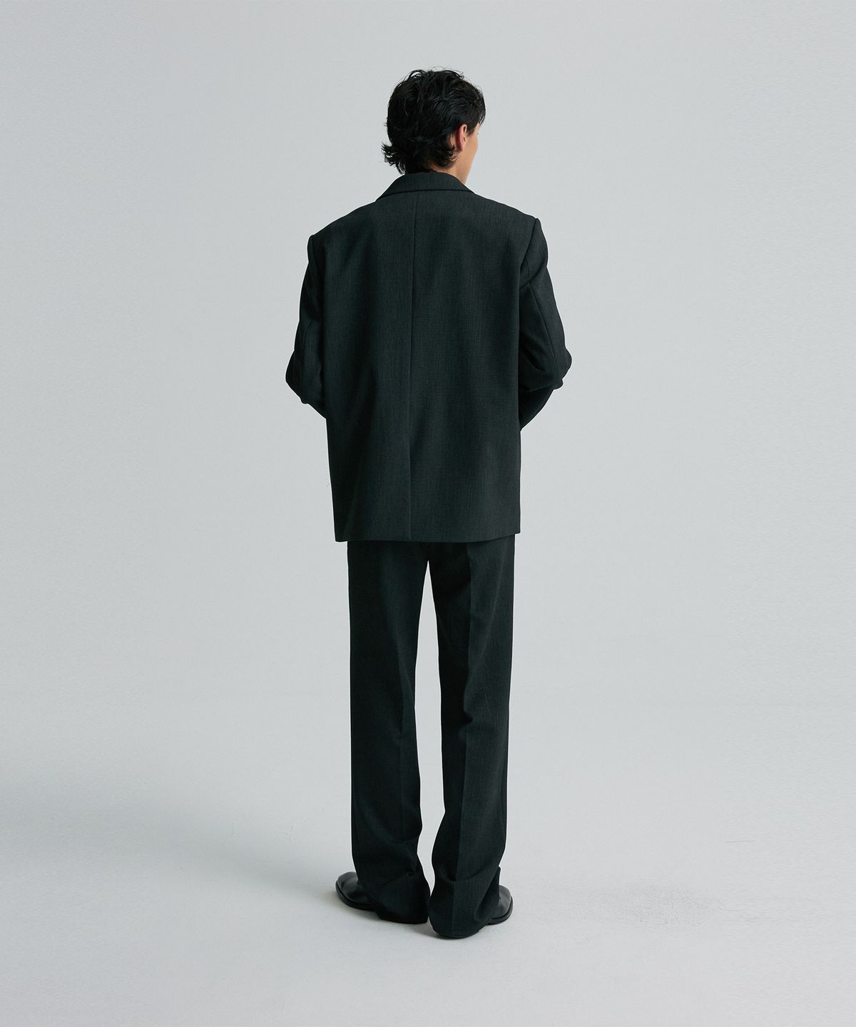리이 맨(RERHEE MEN) STANDARD TAILORED BLAZER CHARCOAL