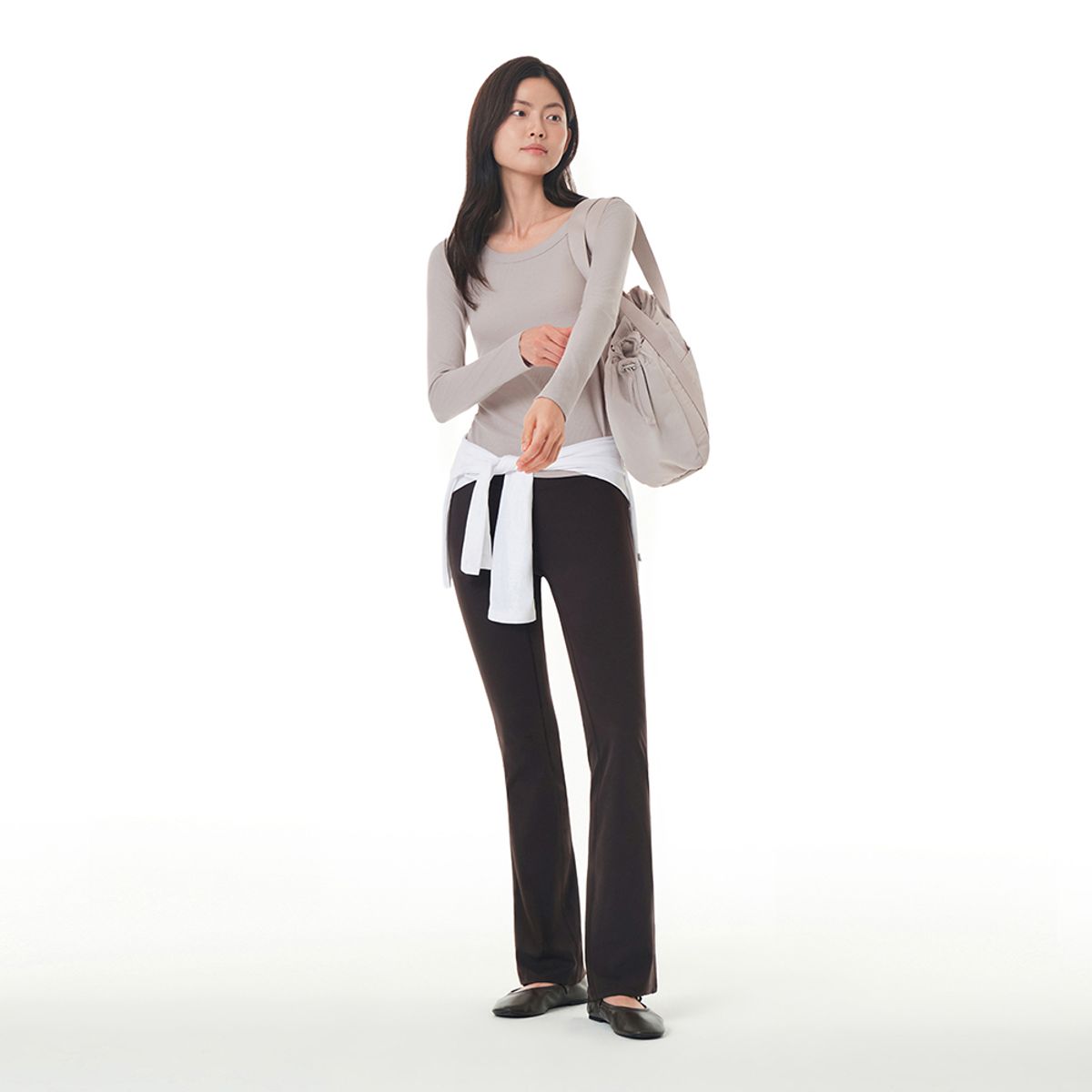 안다르(ANDAR) 그레이스 딥 유넥 롱슬리브