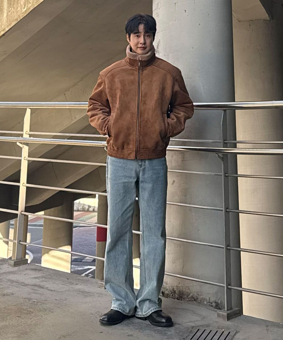 마인드브릿지(MINDBRIDGE) [COUTURE]스웨이드 안감 퍼 하이넥 무스탕