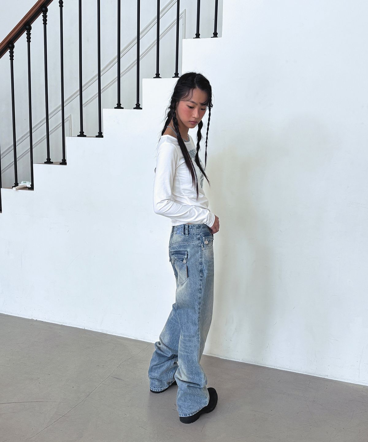 데프가먼츠(DEFGARMENTS) SEMI FLARE DENIM PANTS [LIGHT BLUE]